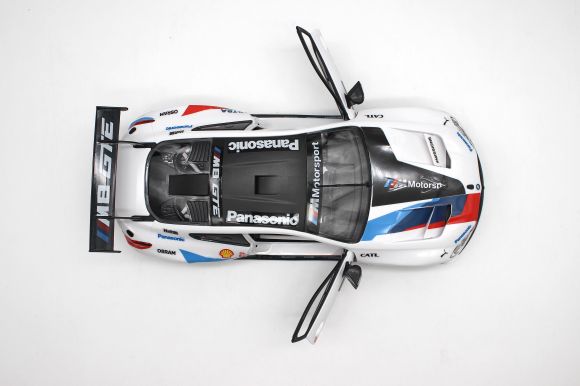 RASTAR 97200 R/C 1:18 BMW M8 GTE model do złożenia