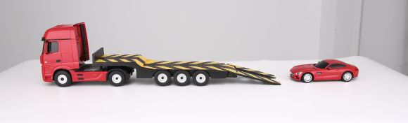 RASTAR 74920 R/C 1:26 Mercedes-Benz Actros laweta z Mercedesem 1:24