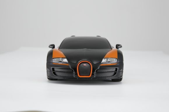 RASTAR 53900 R/C 1:18 Bugatti Veyron Grand Sport Vitesse